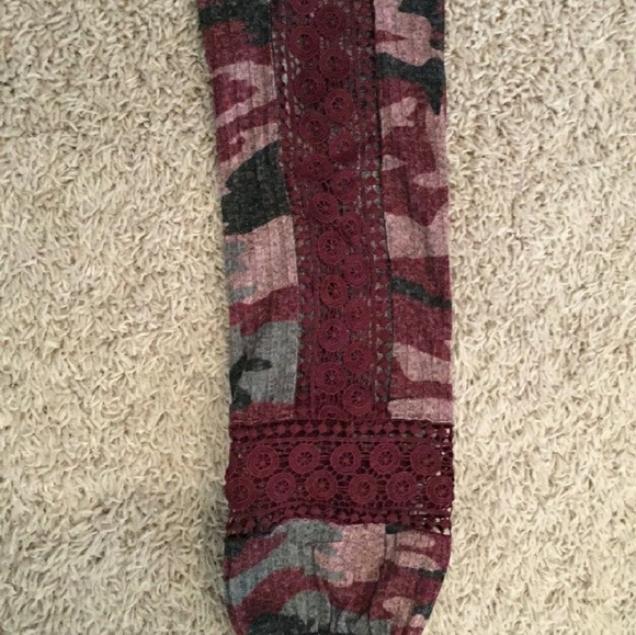 🆕Camouflage Style long sleeve tee🆕 - Picture 4 of 4